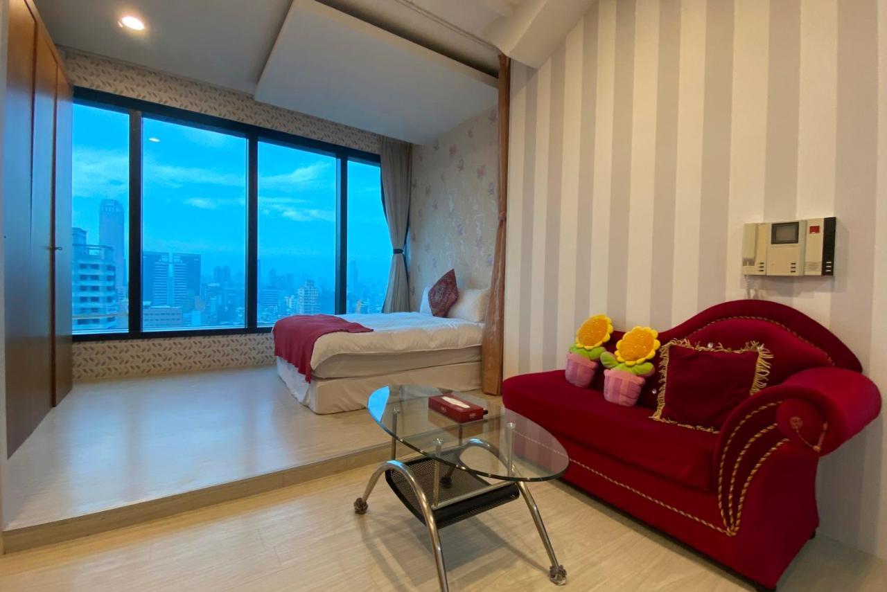 85旅行家 Lägenhet Kaohsiung Exteriör bild